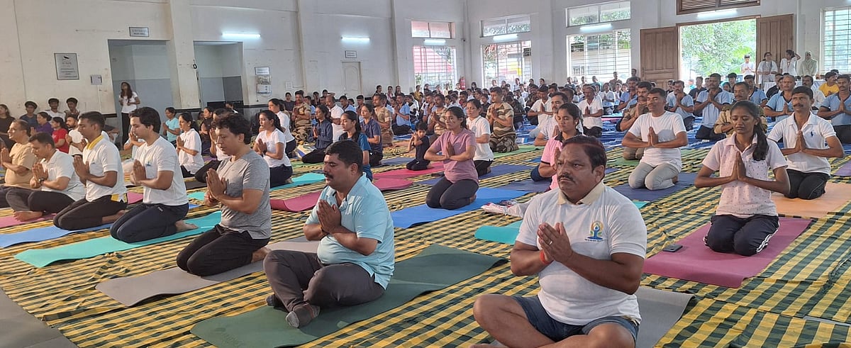 International Yoga Day | ಮಂಗಳೂರು: ಸಾಮೂಹಿಕ ಯೋಗ ಪ್ರದರ್ಶನ