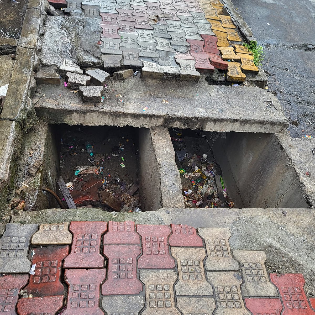 ಕುಂದು ಕೊರತೆ: ಪಾದಚಾರಿ ಮಾರ್ಗ ಸರಿಪಡಿಸಿ