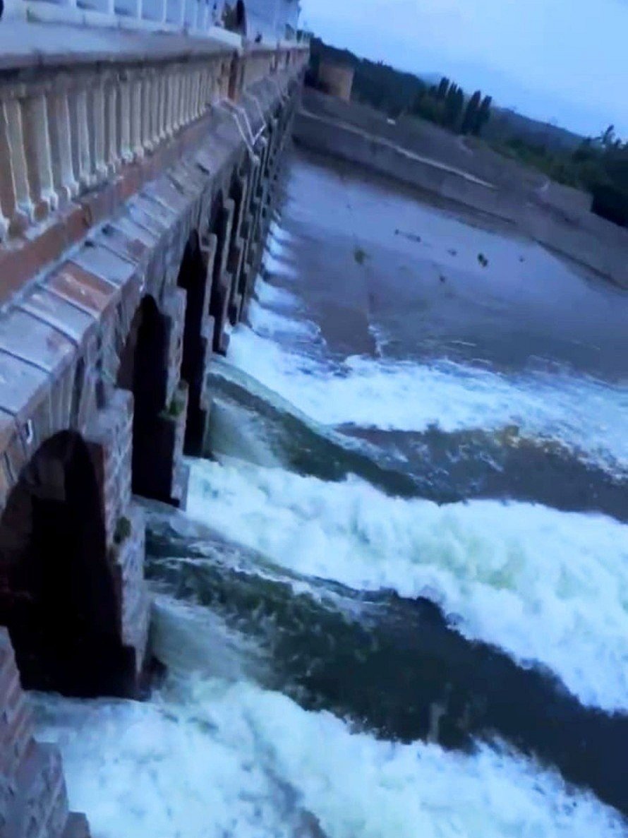 ಮಂಡ್ಯ | KRS ಜಲಾಶಯದಿಂದ ನೀರು ಬಿಡುಗಡೆ: ಸುರಕ್ಷಿತ ಸ್ಥಳಗಳಿಗೆ ತೆರಳಲು ಸೂಚನೆ