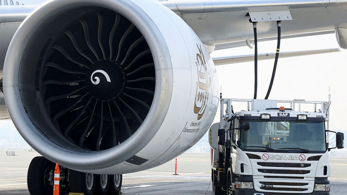 ಟರ್ಪೆಂಟೈನ್‌ ತೈಲ ಸಿದ್ಧಪಡಿಸಲು ವಿಮಾನ ಇಂಧನ ಕಳ್ಳಸಾಗಣೆ: ಆರು ಜನರ ಬಂಧನ