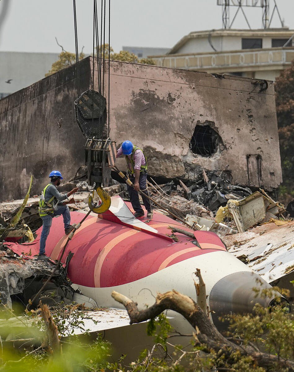 ಏರ್ ಇಂಡಿಯಾ ವಿಮಾನದ ಬ್ಲ್ಯಾಕ್‌ಬಾಕ್ಸ್‌ಗಳನ್ನು AAIB ಪರಿಶೀಲಿಸುತ್ತಿದೆ: ನಾಯ್ಡು