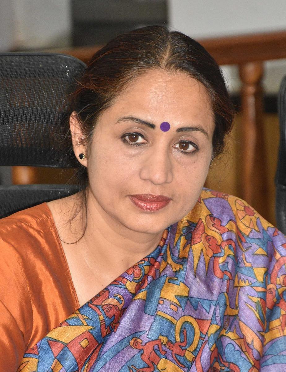 ಚುನಾವಣಾ ಕಾರ್ಯಕ್ಕೆ ಶಿಕ್ಷಕೇತರರ ಬಳಕೆ: ಶಾಲಿನಿ ರಜನೀಶ್‌ 