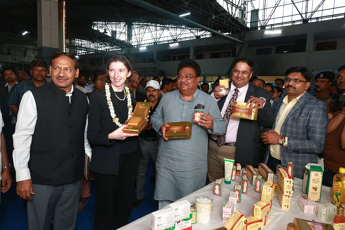 ಕೆಎಸ್‌ಡಿಎಲ್‌ಗೆ ಬ್ರಿಟಿಷ್‌ ಹೈಕಮಿಷನರ್‌ ಲಿಂಡಿ ಕ್ಯಾಮರಾನ್‌  ಭೇಟಿ