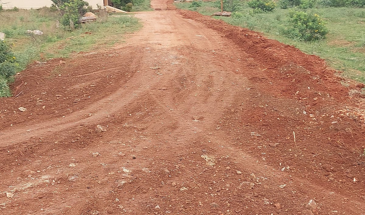 ಕನಕಗಿರಿ: ನಿವೇಶನಗಳಲ್ಲಿ ಸೌಲಭ್ಯಗಳ ಕೊರತೆ