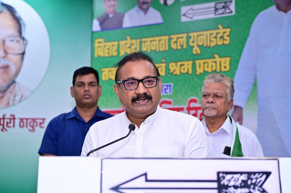 57ನೇ ವಯಸ್ಸಿಗೆ ಪ್ರಾಧ್ಯಾಪಕರಾದ ಬಿಹಾರದ ಸಚಿವ