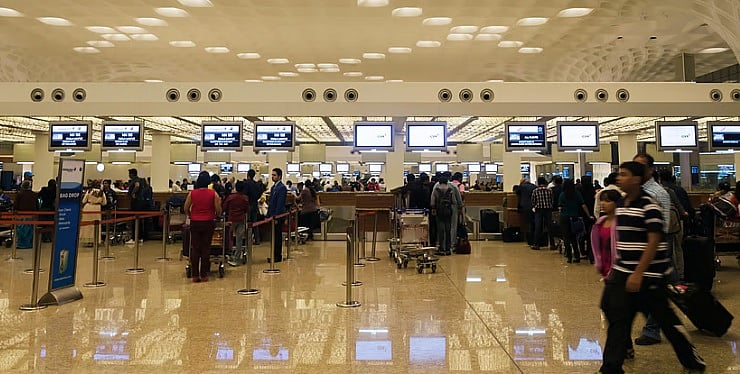 ಮುಂಬೈ ವಿಮಾನ ನಿಲ್ದಾಣ: 120 ವಿದೇಶಿ ಪ್ರಾಣಿಗಳು ವಶಕ್ಕೆ, ಇಬ್ಬರ ಬಂಧನ