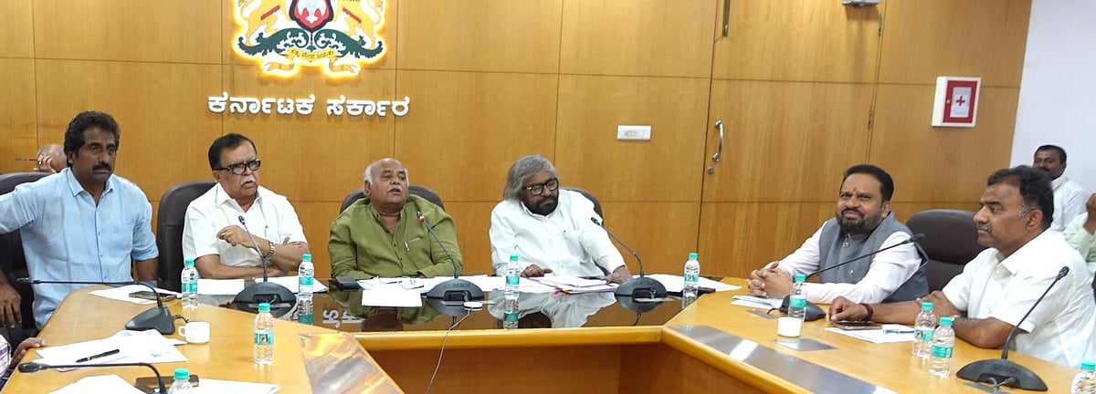 ಬೀದರ್: ಸಕ್ಕರೆ ಕಾರ್ಖಾನೆ ಪುನಶ್ಚೇತನಕ್ಕೆ ಮುಖ್ಯಮಂತ್ರಿ ಬಳಿ ನಿಯೋಗಕ್ಕೆ ತೀರ್ಮಾನ