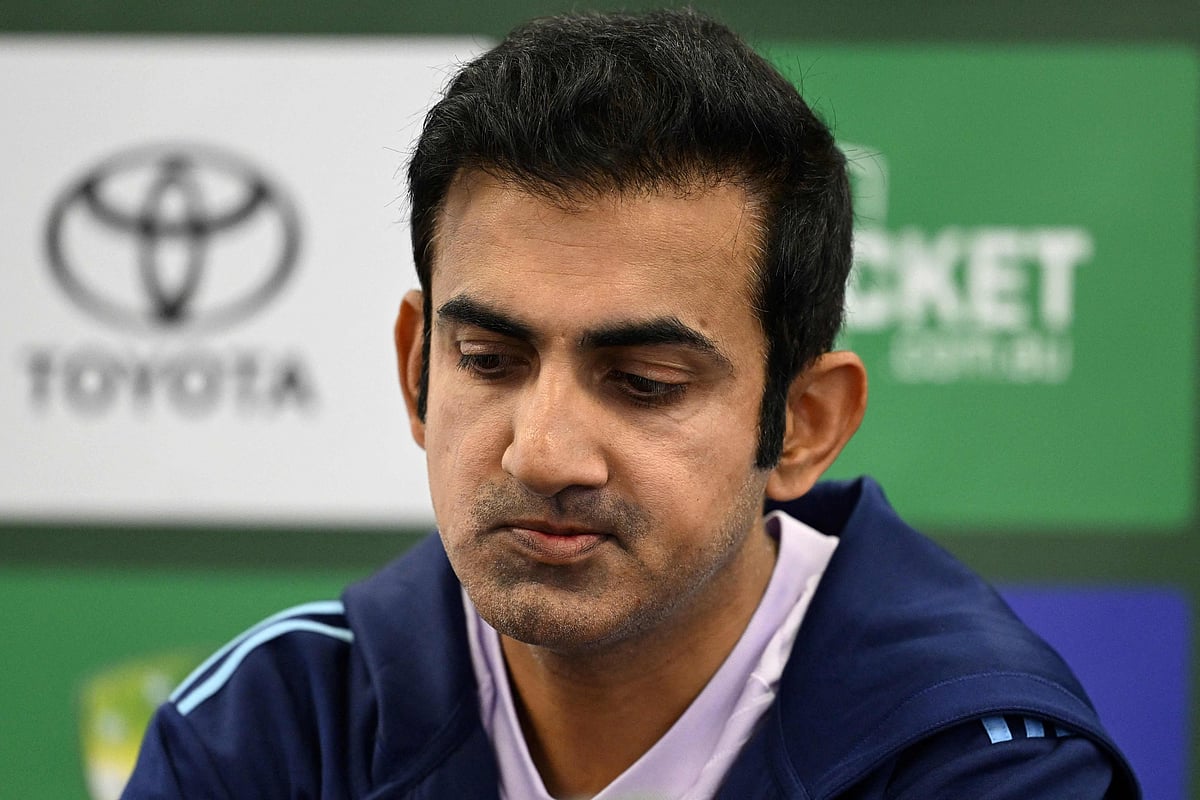 ಟೀಂ ಇಂಡಿಯಾ ವೈಫಲ್ಯ: ಕೋಚ್ ಪರ ಇವರದ್ದು ’ಗಂಭೀರ‘ ಬ್ಯಾಟಿಂಗ್!