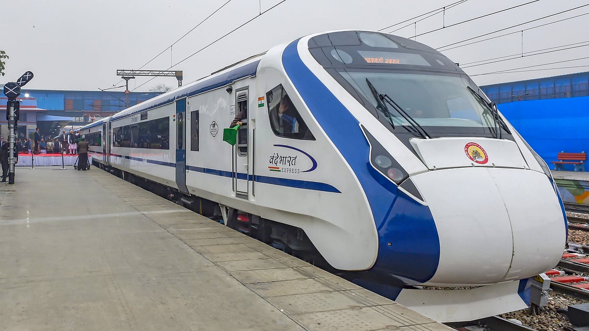 ತಾಂತ್ರಿಕ ತೊಂದರೆ: ಬೆಂಗಳೂರು-ಧಾರವಾಡ ‘ವಂದೇ‌ ಭಾರತ್’ ರೈಲು 45 ನಿಮಿಷ ನಿಲುಗಡೆ