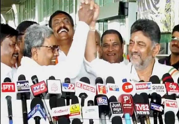 ಗತಿಬಿಂಬ | ಗದ್ದುಗೆ ಗುದ್ದಾಟ: ಗೆಲುವು ಯಾರಿಗೆ?