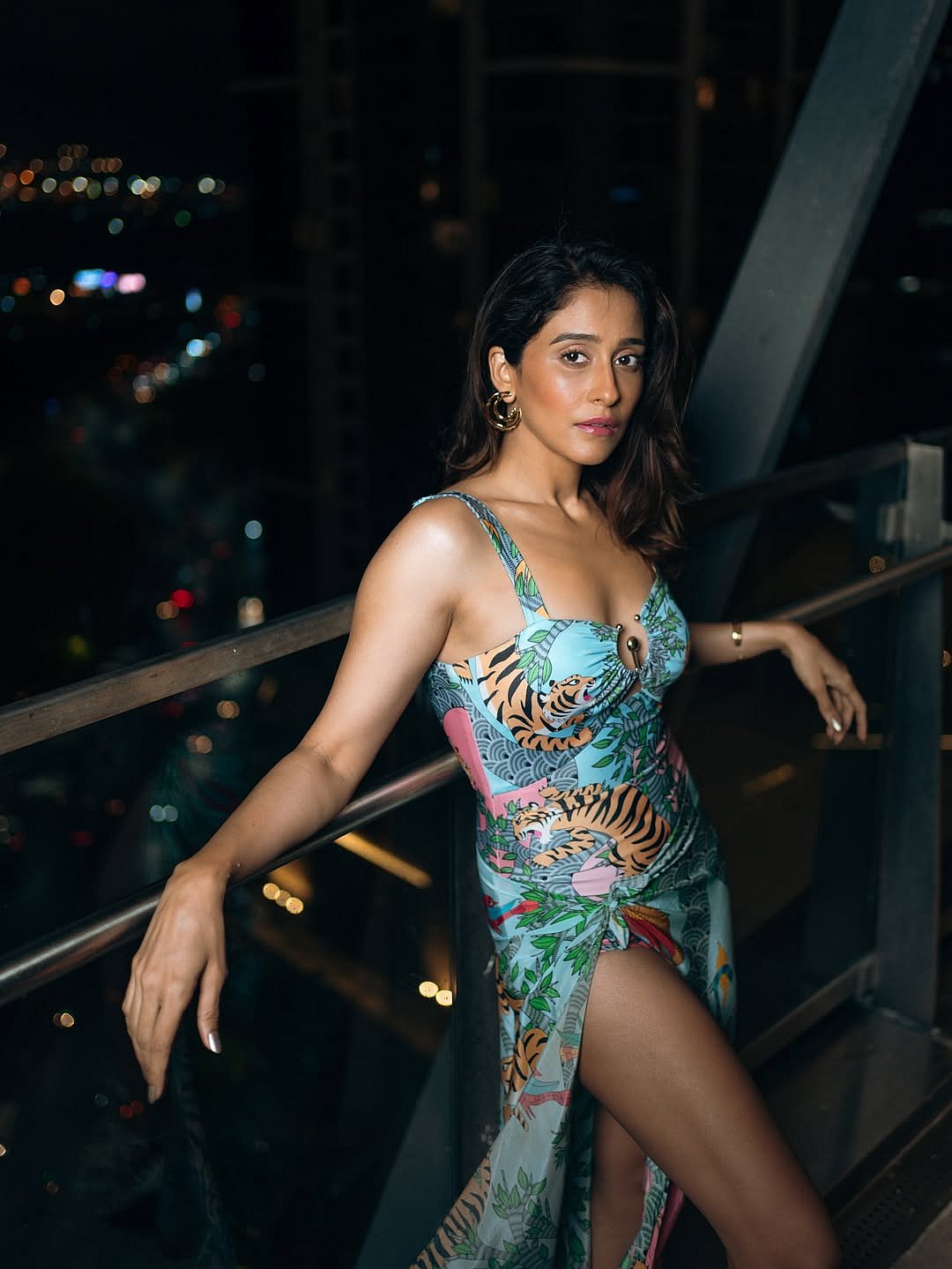 PHOTOS |  ಮಾದಕ ನೋಟ ಬೀರಿದ ಬಹುಭಾಷಾ ನಟಿ ರೆಜಿನಾ ಕ್ಯಾಸಂದ್ರ