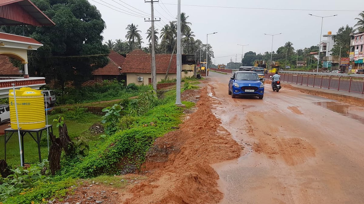 ಕಾರ್ಕಳ: ಹೆದ್ದಾರಿ ಪ್ರಯಾಣ ಪ್ರಯಾಸಕ್ಕೆ ದಾರಿ