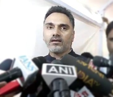 ಮಹಾರಾಷ್ಟ್ರದಲ್ಲಿ ಮರಾಠಿ ಮಾತನಾಡಬೇಕು: MNS ಕಾರ್ಯಕರ್ತರ ನಡೆ ಸಮರ್ಥಿಸಿಕೊಂಡ ಸಚಿವ