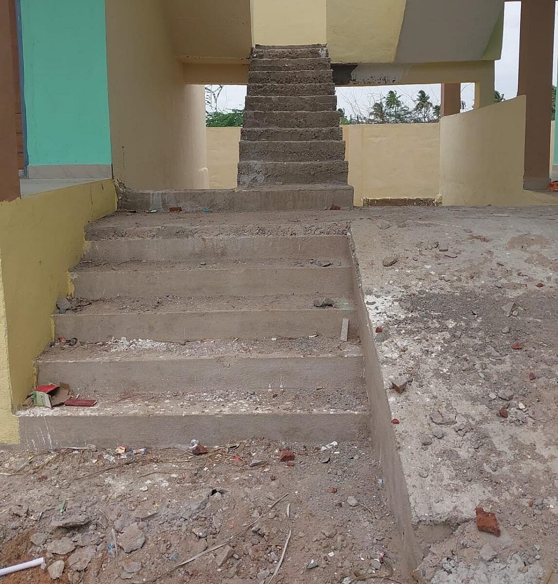 ಕನಕಗಿರಿ | ವಿದ್ಯಾರ್ಥಿಗಳ ಗೋಳು ಕೇಳುವವರು ಯಾರು?