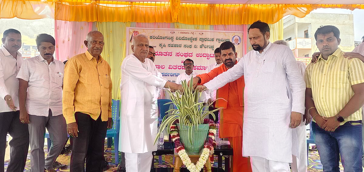 ರೈತರಿಗೆ ₹600 ಕೋಟಿ ಬಡ್ಡಿರಹಿತ ಸಾಲ: ಶಾಸಕ ಲಕ್ಷ್ಮಣ ಸವದಿ 