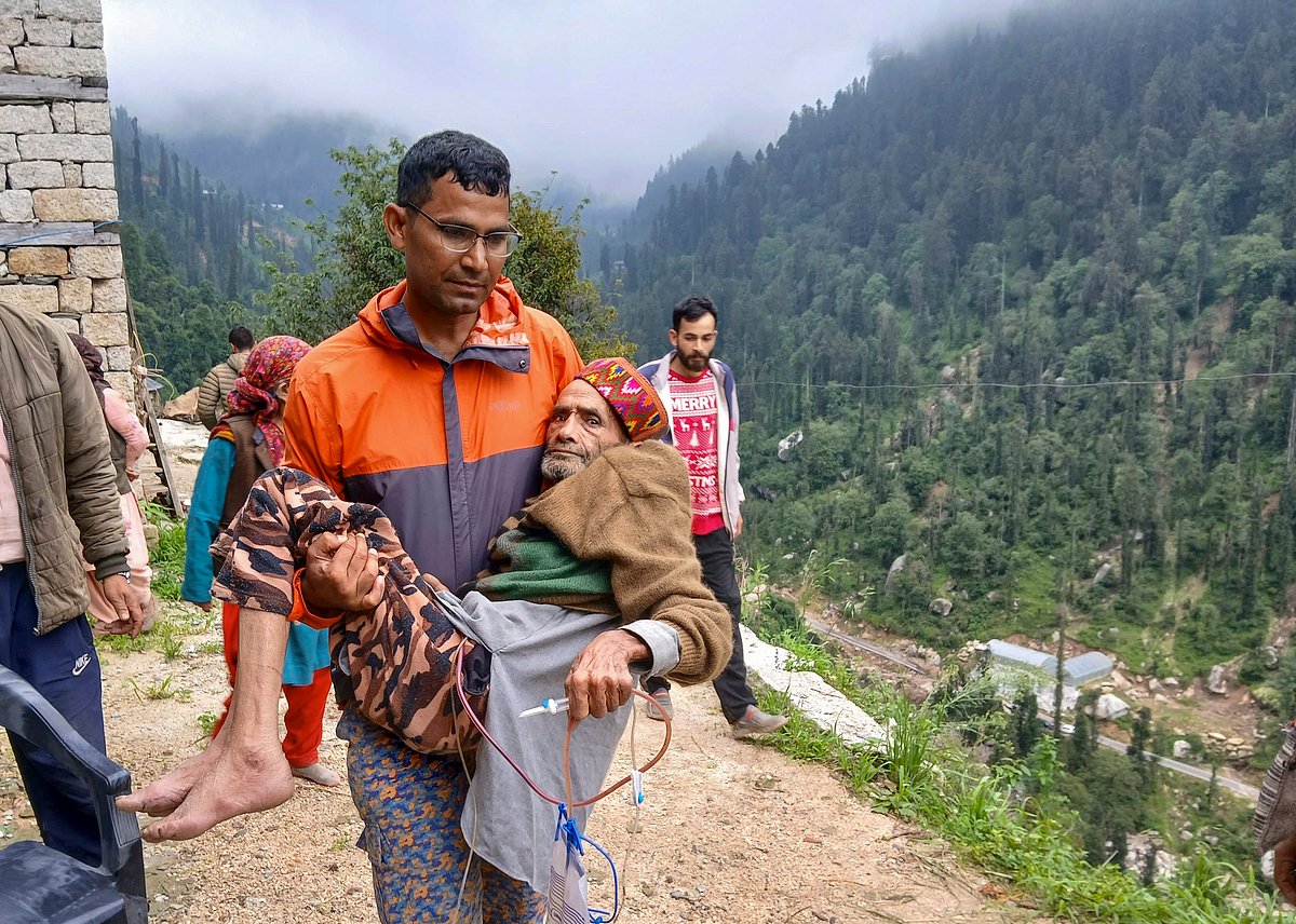 Monsoon Ravages | ಹಿಮಾಚಲ ಪ್ರದೇಶ: ಎರಡು ವಾರದ ಮಳೆಗೆ 43 ಸಾವು