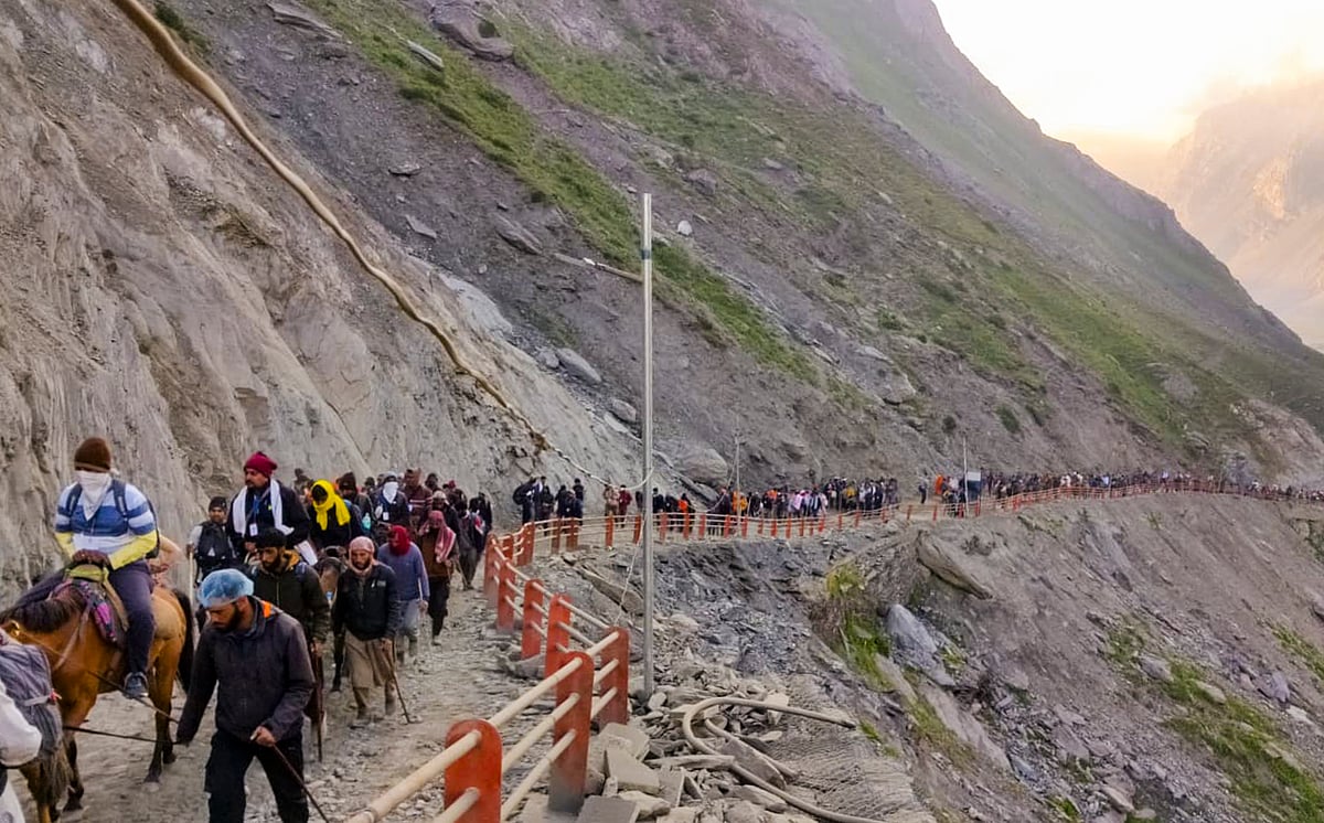 Amarnath Yatra: ಅಮರನಾಥ ಯಾತ್ರೆ ಆರಂಭಿಸಿದ 6,900 ಜನ 
