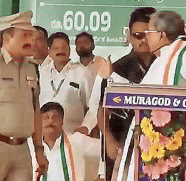 ಗೌರವಕ್ಕೆ ಚ್ಯುತಿ ತಾರದಿರಲಿ ನಡವಳಿಕೆ: ಅಧಿಕಾರಿಗಳ ಆತ್ಮಸ್ಥೈರ್ಯ ಕುಂದಿಸದಿರಿ