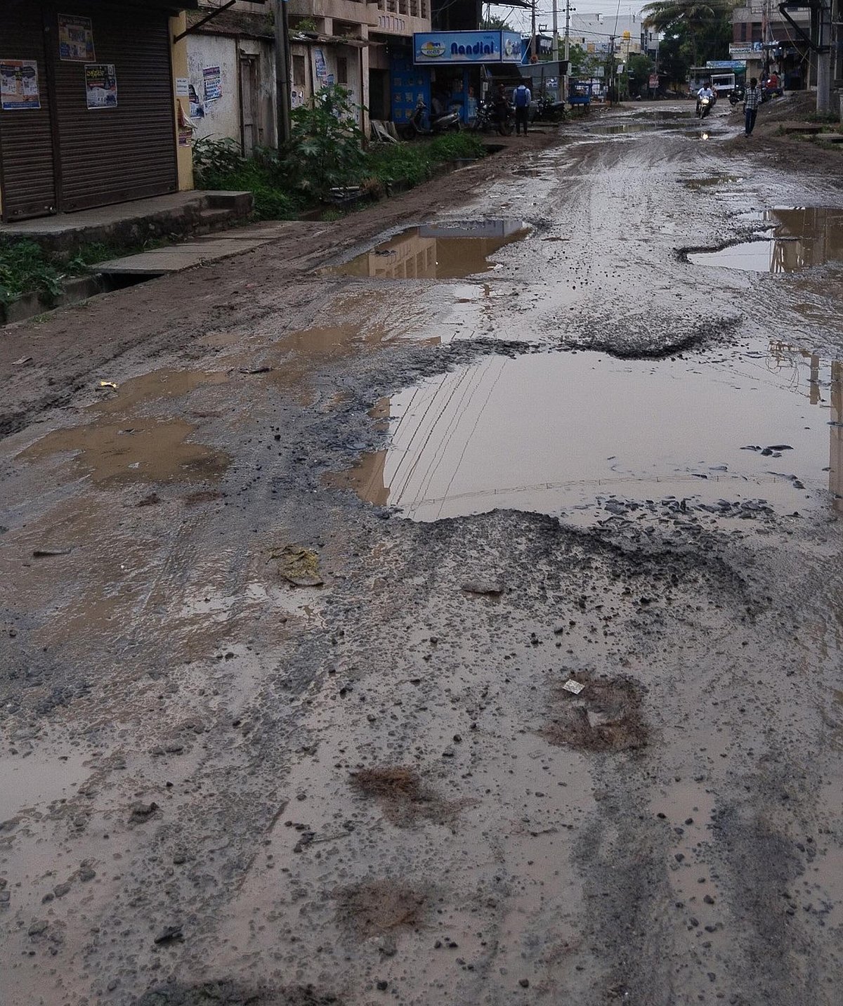 ಸಿಂದಗಿ- ಬಂದಾಳ ಹದಗೆಟ್ಟ ಮುಖ್ಯರಸ್ತೆಗೆ ಮುಕ್ತಿ ಯಾವಾಗ?