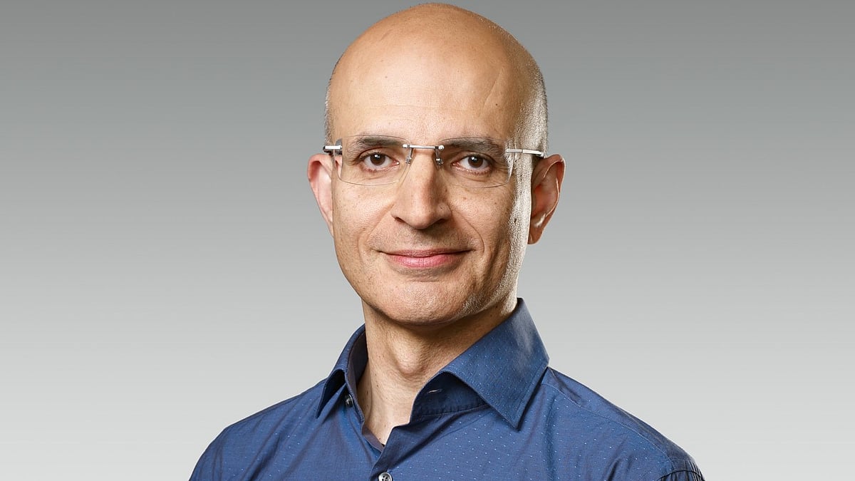 ಆ್ಯಪಲ್‌ ಕಂಪನಿಯ COO ಆಗಿ ಭಾರತ ಮೂಲದ ಸಾಬಿಹ್ ಖಾನ್‌ ನೇಮಕ