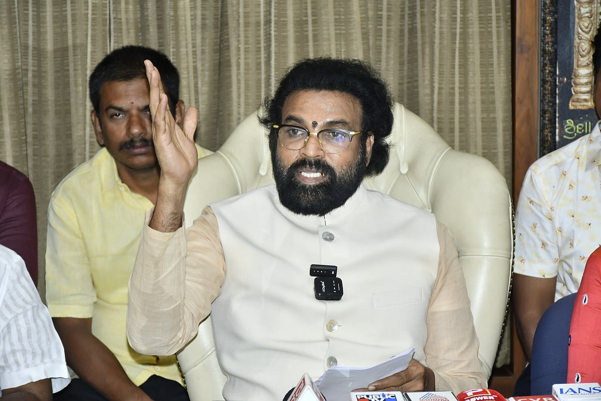 ಡಿಕೆಶಿ ಸಿಎಂ ಆಗಲು ಸಿದ್ದರಾಮಯ್ಯ ಬಿಡಲ್ಲ: ಶ್ರೀರಾಮುಲು