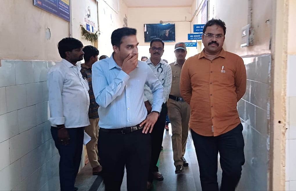 ಸಂಡೂರು: ತಾಲ್ಲೂಕು ಸಾರ್ವಜನಿಕ ಆಸ್ಪತ್ರೆಗೆ ಸಿಒ ಭೇಟಿ, ಪರಿಶೀಲನೆ