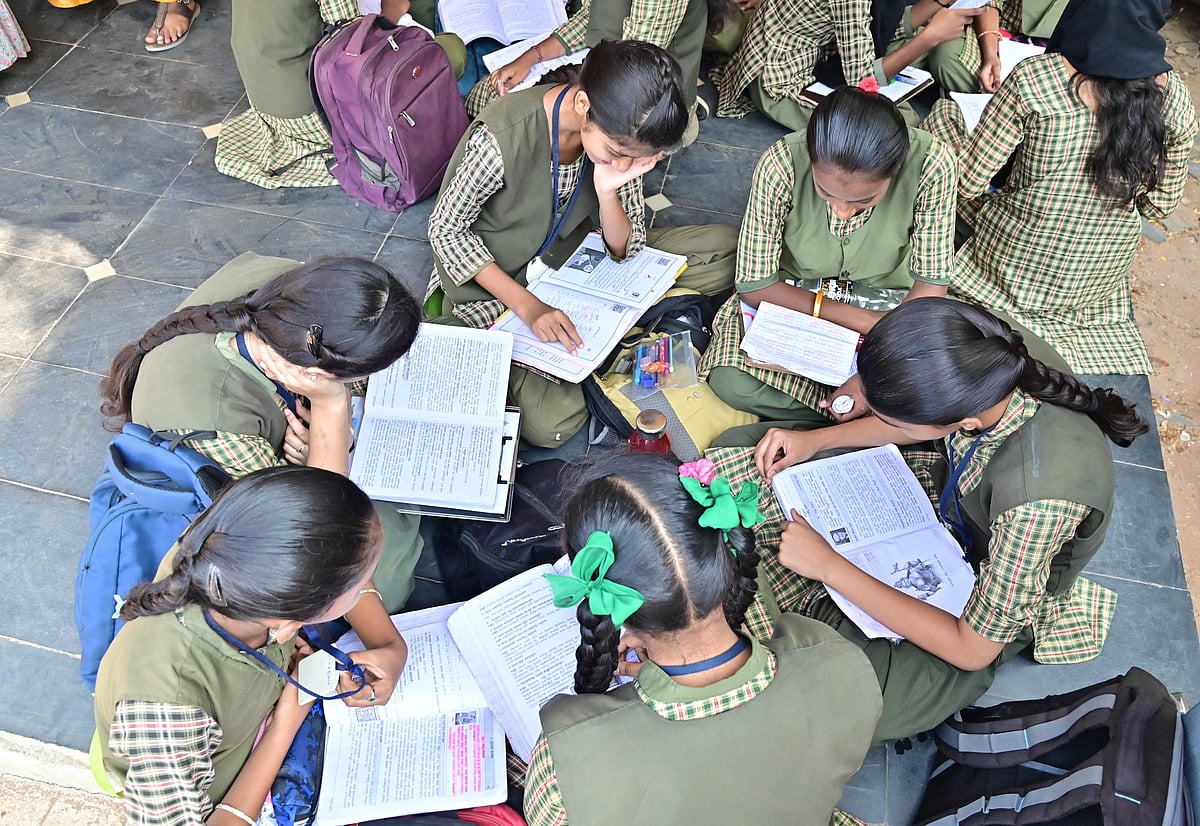 ಚರ್ಚೆ: ಬೇಕಿದೆ ಪರೀಕ್ಷಾ ಸಾಮ್ಯತೆ