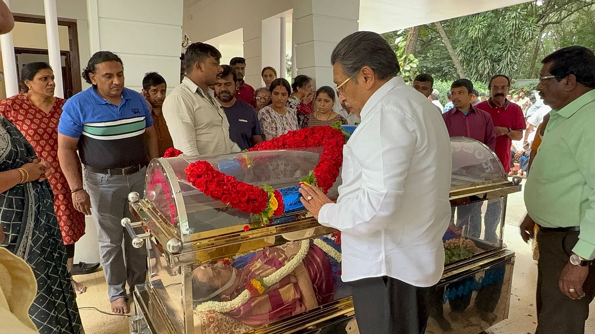 ಕನ್ನಡದ ಹಿರಿಯ ನಟಿ, ಬಹುಭಾಷಾ ತಾರೆ ಬಿ. ಸರೋಜಾ ದೇವಿ ನಿಧನ