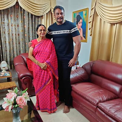 ದರ್ಶನ್‌ ಜತೆ ಬಿ.ಸರೋಜಾ ದೇವಿ.