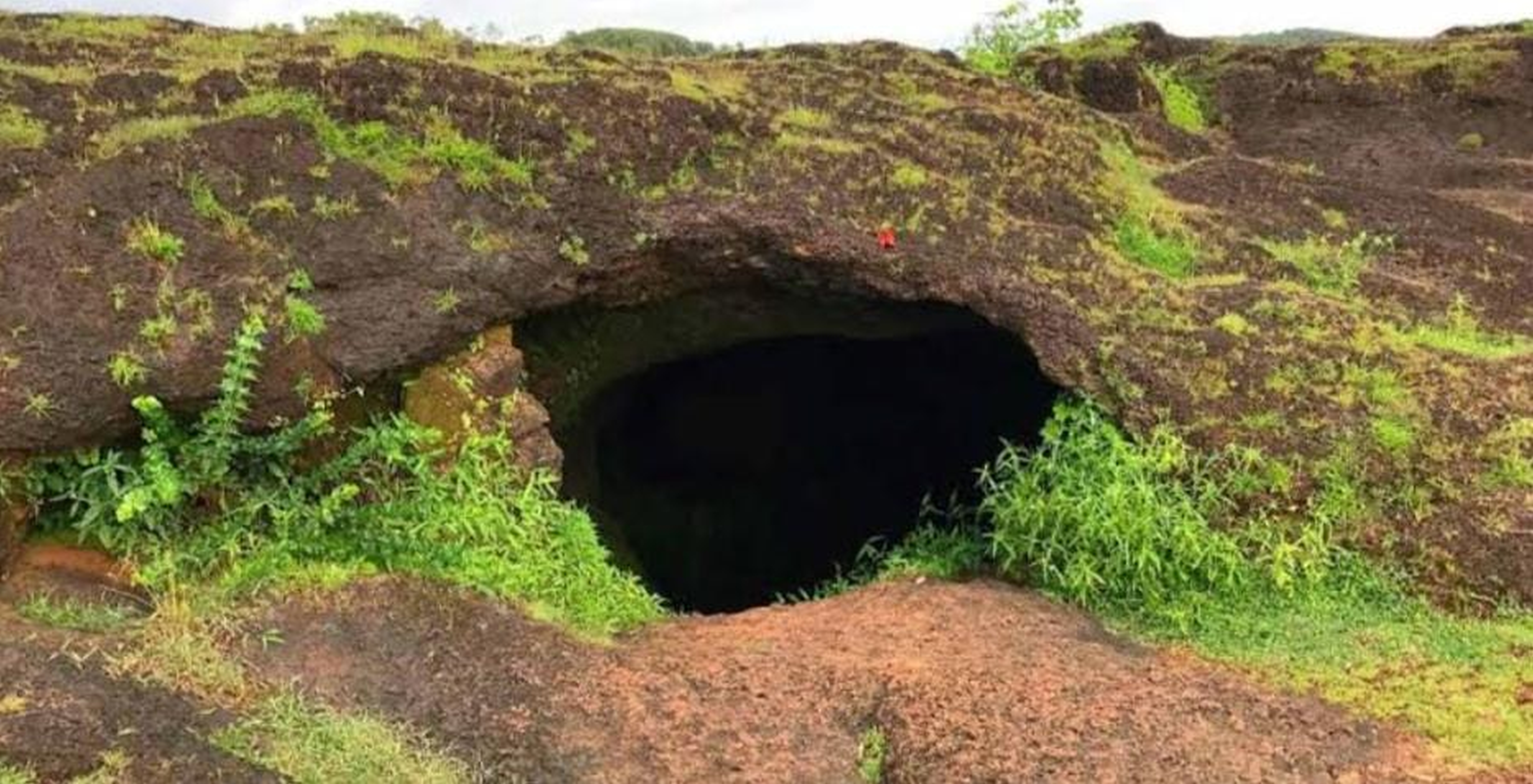 ಗೋಕರ್ಣದ ಗೋಗರ್ಭ ಗುಹೆ.
