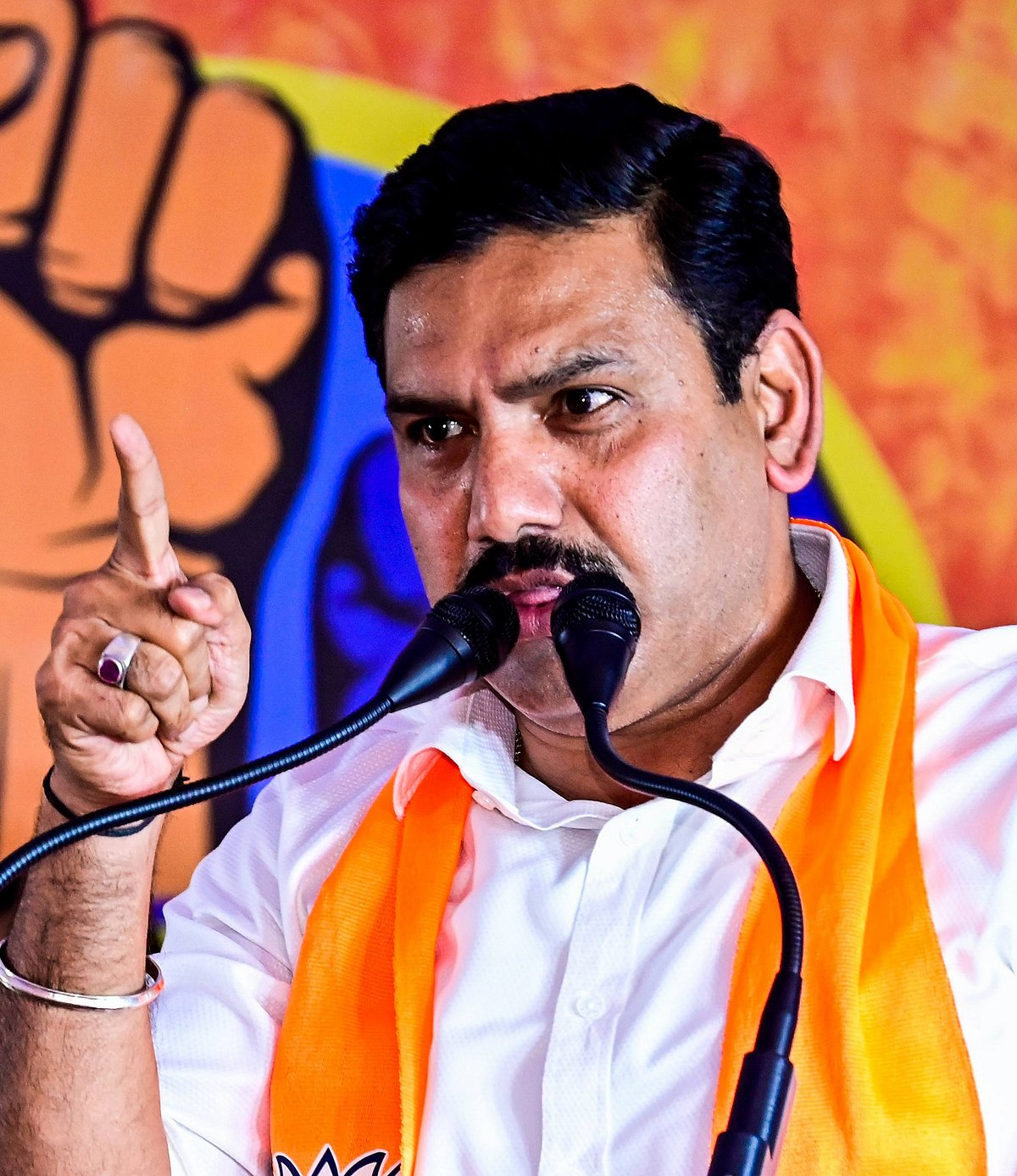 ಖರ್ಗೆಯವರನ್ನು ಪ್ರಧಾನಿ ಅಭ್ಯರ್ಥಿ ಎಂದು ಘೋಷಿಸಿ: ವಿಜಯೇಂದ್ರ ಸವಾಲು