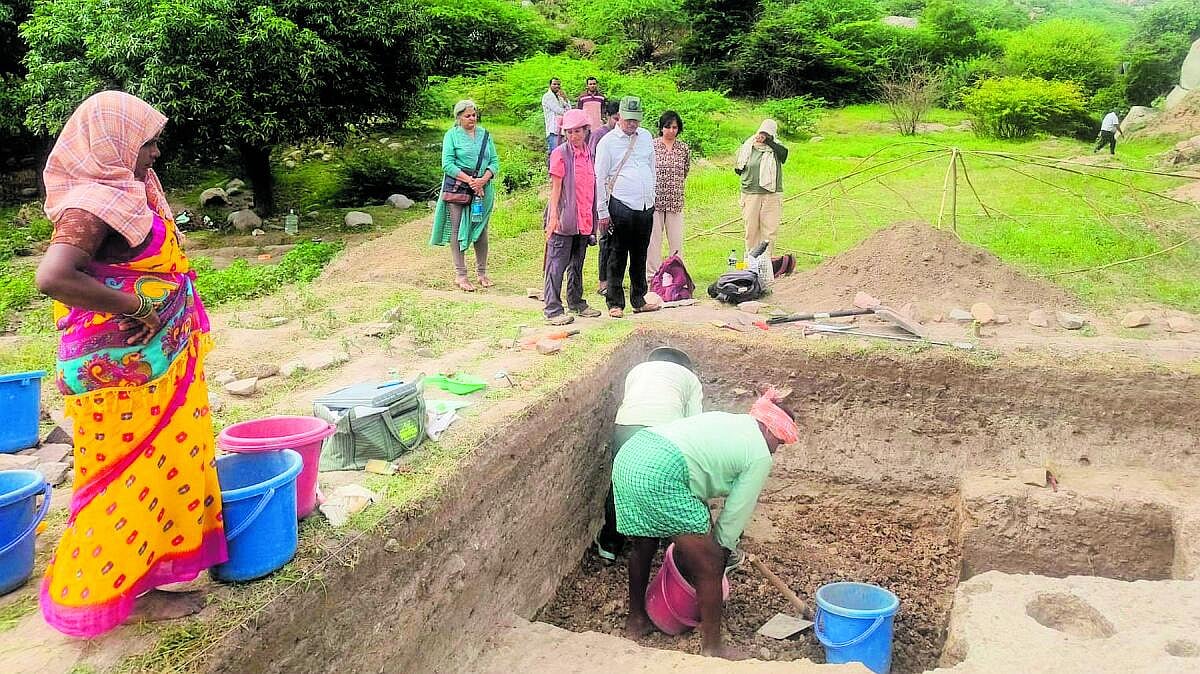 ತೆಕ್ಕಲಕೋಟೆ: ಪುರಾತನ ವಸ್ತು ಪತ್ತೆ; ಪ್ರಾಗೈತಿಹಾಸಿಕ ಕಾಲದ ನೆಲೆಗಳ ಅಧ್ಯಯನ