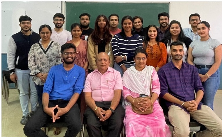 ಓದಿಗಾಗಿ ಒಂದೆಡೆ ಸೇರಿದ ಬೆಳಗಾವಿ ಬುಕ್‌ ಕ್ಲಬ್‌ ಸದಸ್ಯರು