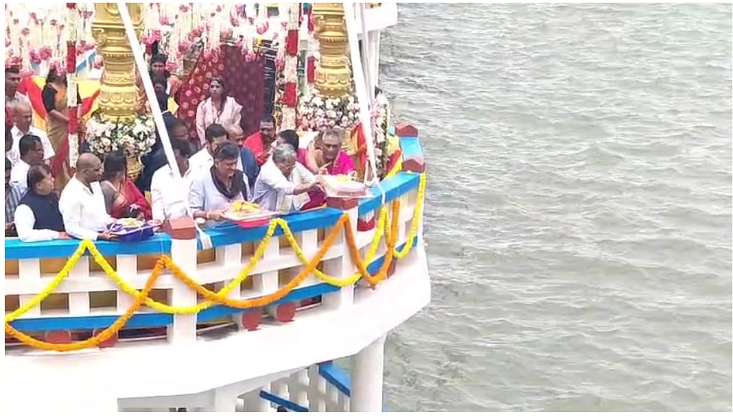 ಕಬಿನಿ ಜಲಾಶಯಕ್ಕೆ ಸಿ.ಎಂ ಸಿದ್ದರಾಮಯ್ಯ, ಡಿಸಿಎಂ ಶಿವಕುಮಾರ್ ಬಾಗಿನ