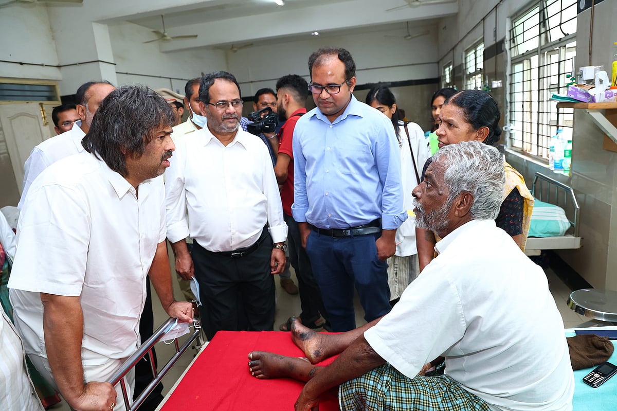 ಮೆಗ್ಗಾನ್ ಆಸ್ಪತ್ರೆ: ಮಧು ಬಂಗಾರಪ್ಪ ಧಿಡೀರ್ ಭೇಟಿ, ಪರಿಶೀಲನೆ