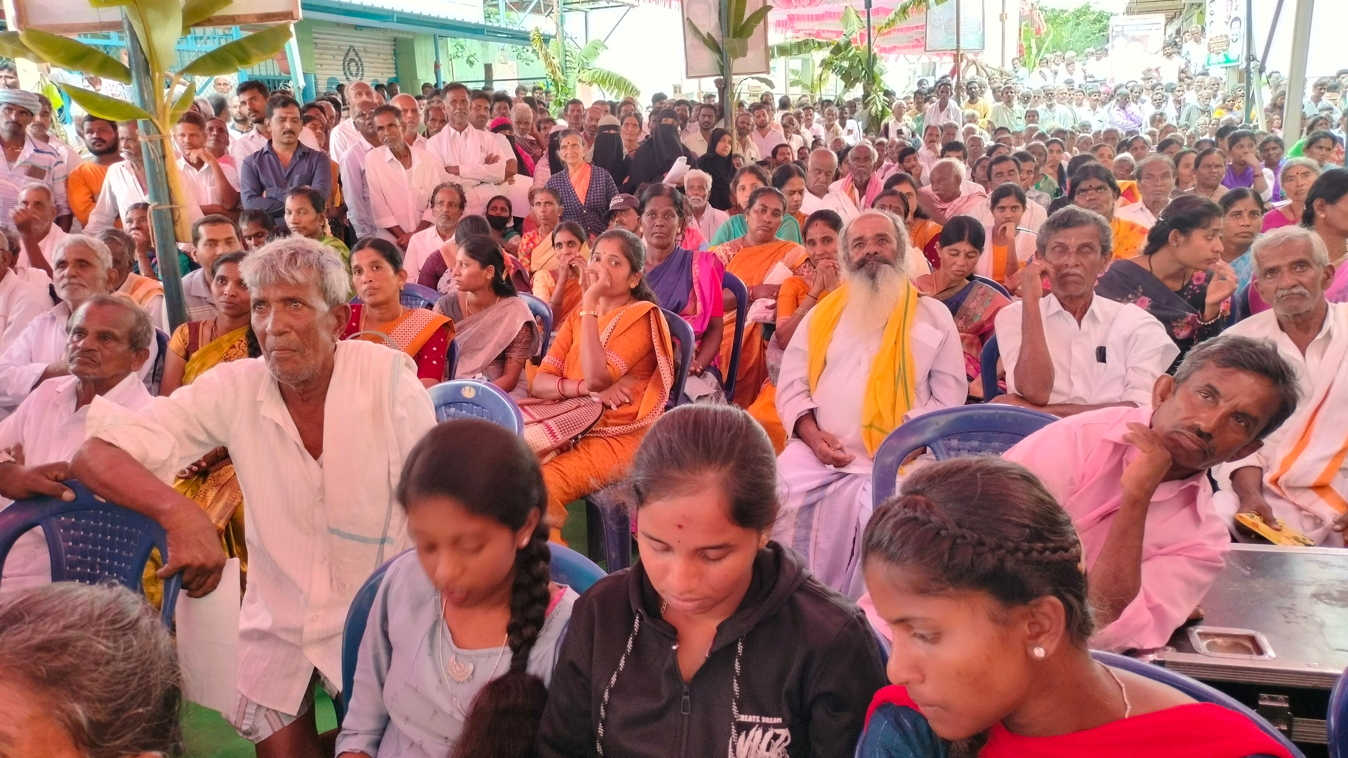ಜನಸ್ಪಂದನ ಕಾರ್ಯಕ್ರಮದಲ್ಲಿ ಭಾಗವಹಿಸಿದ್ದ ಸಾರ್ವಜನಿಕರು 