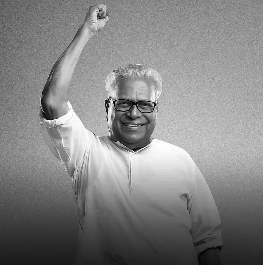 ಸ್ವಗ್ರಾಮ ತಲುಪಿದ ಮಾಜಿ ಸಿಎಂ ಅಚ್ಯುತಾನಂದನ್ ಪಾರ್ಥಿವ ಶರೀರ: ಇಂದು ಅಂತ್ಯಕ್ರಿಯೆ