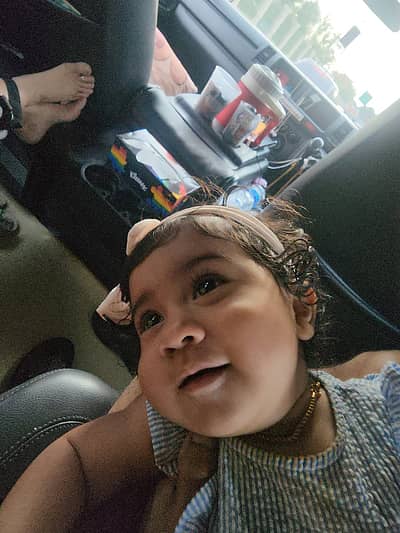 ಮಗಳ ಫೋಟೊವನ್ನು ಹರ್ಷಿಕಾ ಸಾಮಾಜಿಕ ಜಾಲತಾಣದಲ್ಲಿ ಹಂಚಿಕೊಂಡಿದ್ದಾರೆ