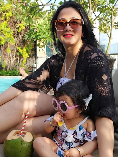 ಪತಿ ಭುವನ್ ಮತ್ತು ಮಗಳೊಂದಿಗೆ ಈ ಪ್ರವಾಸದಲ್ಲಿ ಮರೆಯಲಾಗದ ಅನುಭವ ಪಡೆದಿದ್ದೇನೆ ಎಂದು ಹರ್ಷಿಕಾ ಹೇಳಿದ್ದಾರೆ