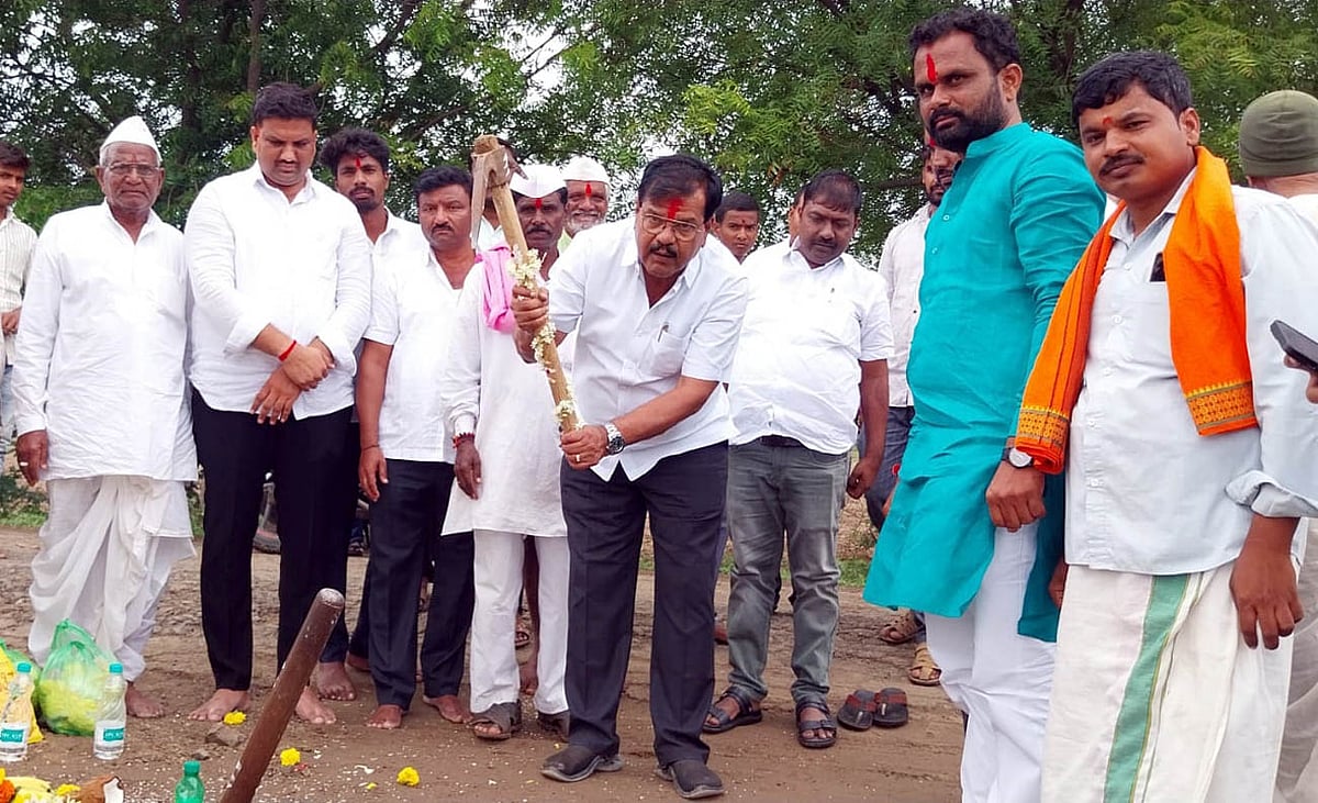 ಗ್ರಾಮೀಣಾಭಿವೃದ್ಧಿಗೆ ಆದ್ಯತೆ: ಶಾಸಕ ವಿಠಲ ಕಟಕದೊಂಡ 