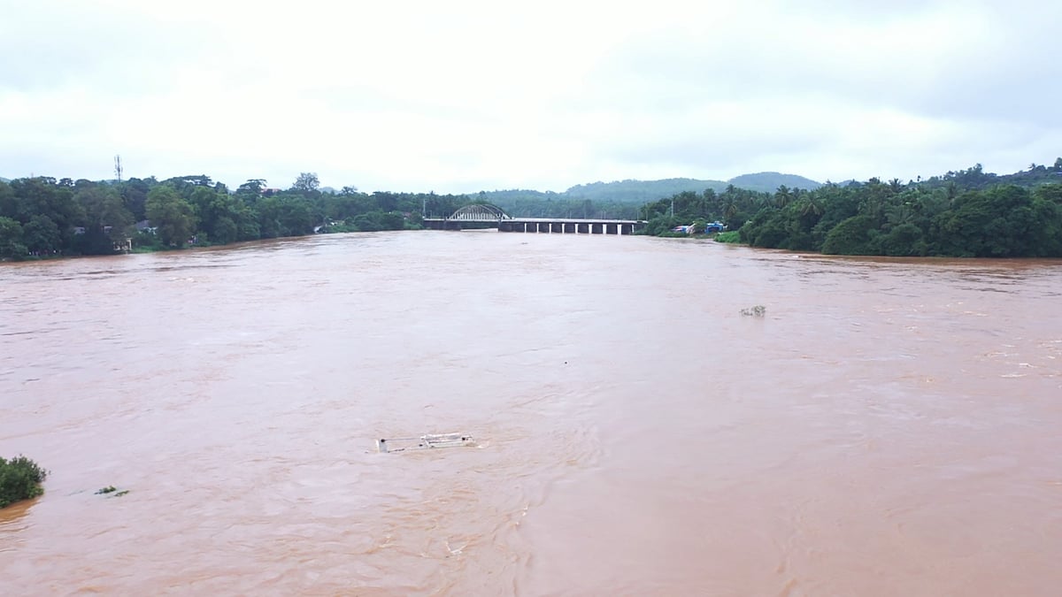 ತೀರ್ಥಹಳ್ಳಿ: ಭೋರ್ಗರೆಯುತ್ತಿದೆ ತುಂಗಾ ನದಿ