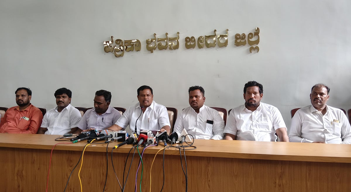 ಮಾನ, ಮರ್ಯಾದೆ ಇದ್ದರೆ ಮಾದಿಗ ಸಚಿವರು ರಾಜೀನಾಮೆ ಕೊಡಲಿ: ಫರ್ನಾಂಡಿಸ್ 