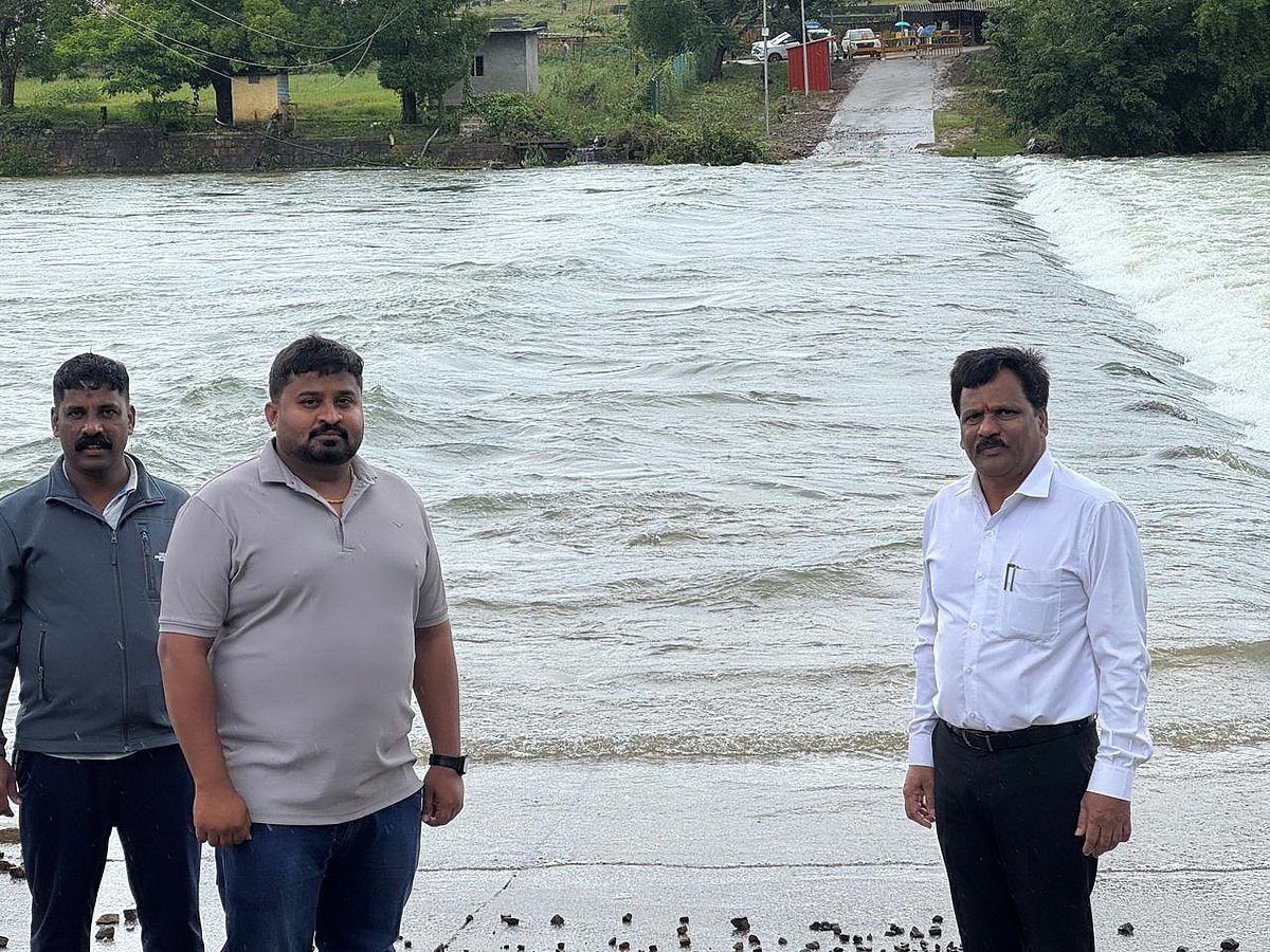 ಹಾರಂಗಿ ಜಲಾಶಯಕ್ಕೆ ಒಳಹರಿವು ಏರಿಕೆ: ಕೆಳಸೇತುವೆ ಮುಳುಗಡೆ, ಸಂಚಾರ ಬಂದ್