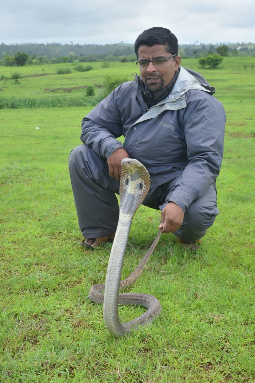  ನಾಗರ ಹಾವಿನ ಜೊತೆಗೆ ಮೆಹಬೂಬ ಸನದಿ 