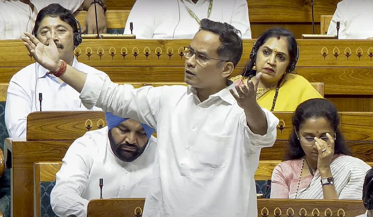 ಭಾರತಕ್ಕೆ ಎಷ್ಟು ಯುದ್ಧ ವಿಮಾನ ನಷ್ಟ? ಪ್ರಧಾನಿ ಶರಣಾಗಿದ್ದು ಯಾರಿಗೆ?: ಕಾಂಗ್ರೆಸ್