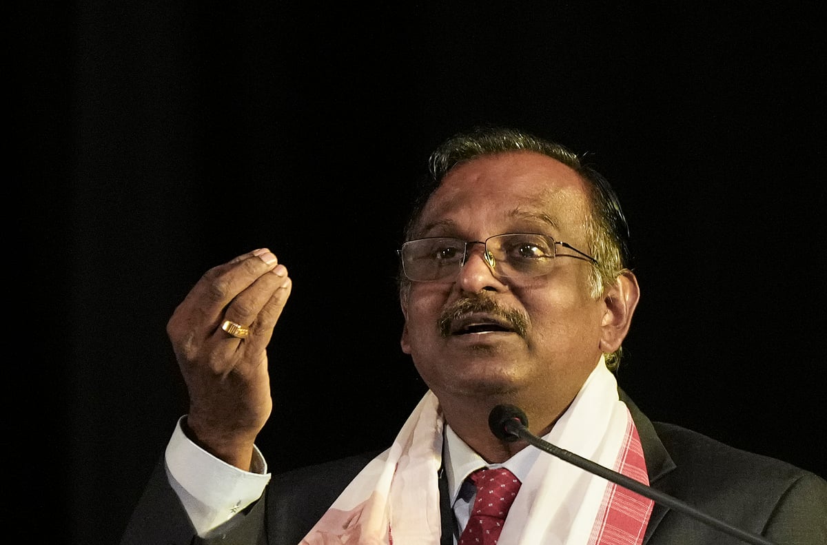 ಗಗನಯಾನ ಉಡಾವಣೆಗೂ ಮುನ್ನ ಬಾಹ್ಯಾಕಾಶಕ್ಕೆ ‘ರೋಬೊ’: ವಿ.ನಾರಾಯಣನ್‌ 