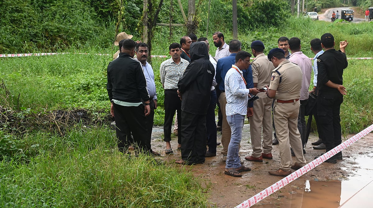 ಧರ್ಮಸ್ಥಳ: ಮೃತದೇಹಗಳ ಹೂತಿಟ್ಟ 13 ಜಾಗ ತೋರಿಸಿದ ದೂರುದಾರ