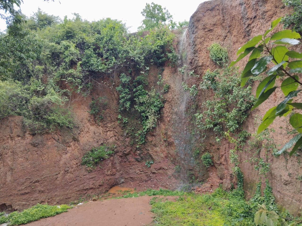 ಗಾಯಮುಖ ದೇವಸ್ಥಾನ ಪಕ್ಕದ ಮಿನಿ ಜಲಪಾತ