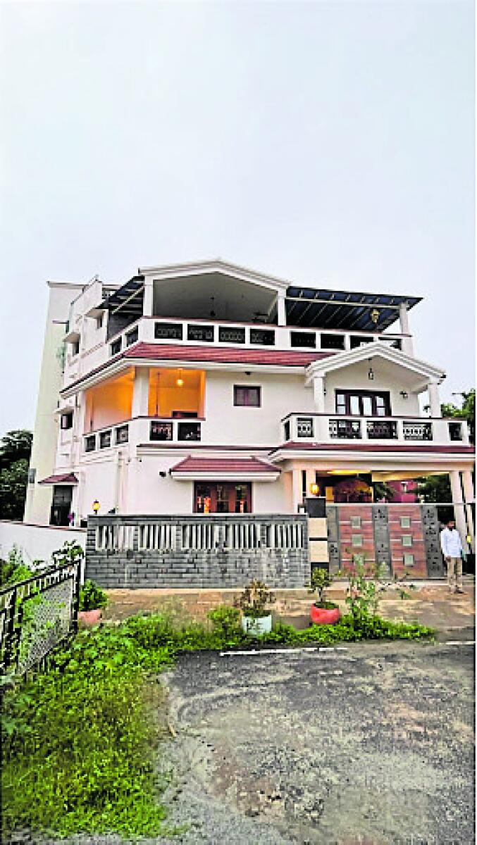 ಬಿಬಿಎಂಪಿಯ ತೆರಿಗೆ ಮೌಲ್ಯಮಾಪಕ ಎನ್‌.ವೆಂಕಟೇಶ್ ಅವರ ಬಂಗಲೆ