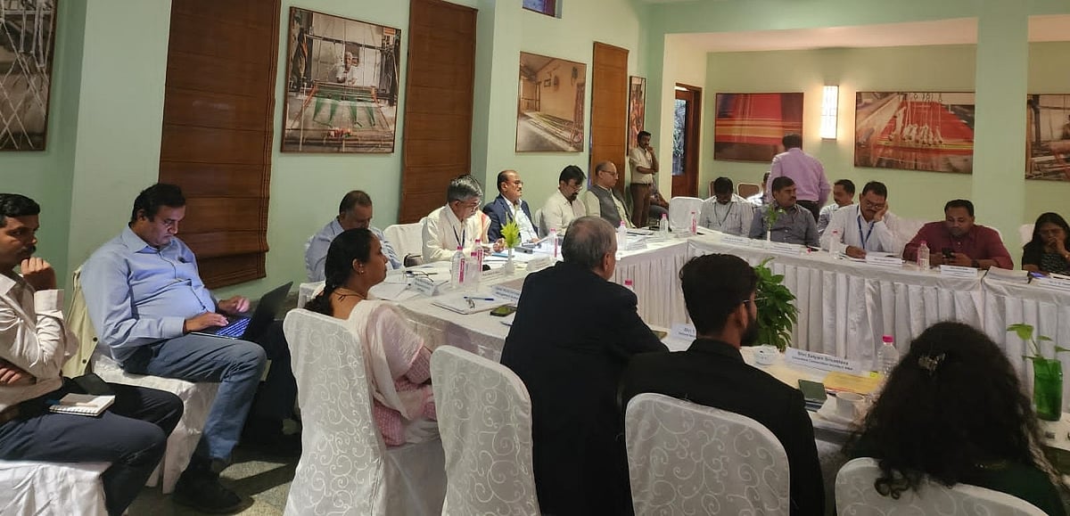 ವಿಜಯನಗರ | ಸ್ಥಳೀಯರನ್ನು ಹೊರಗಿಟ್ಟು ಯುನೆಸ್ಕೊ ಸಭೆ; ಆಕ್ಷೇಪ